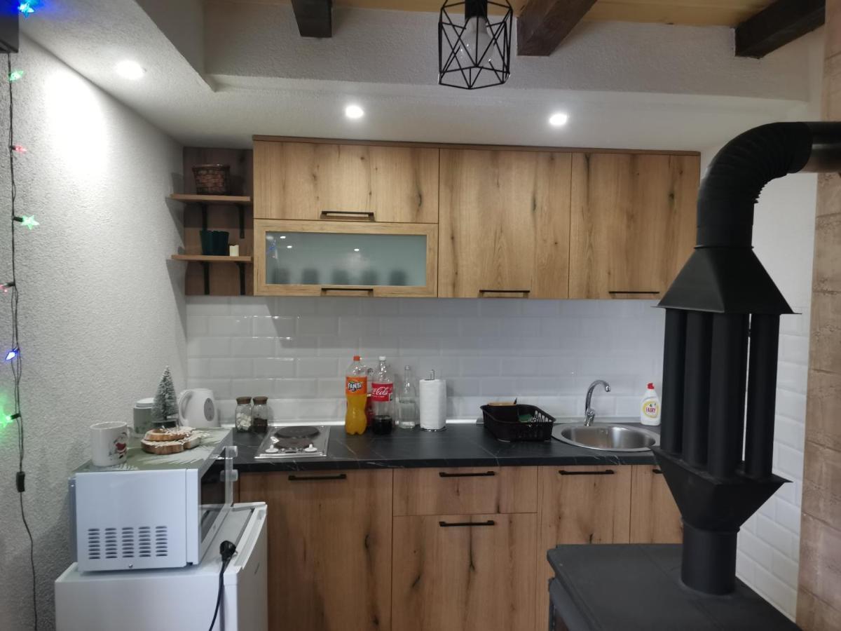 Vikendica Ceperkovic #3 Villa โคเปานิก ภายนอก รูปภาพ
