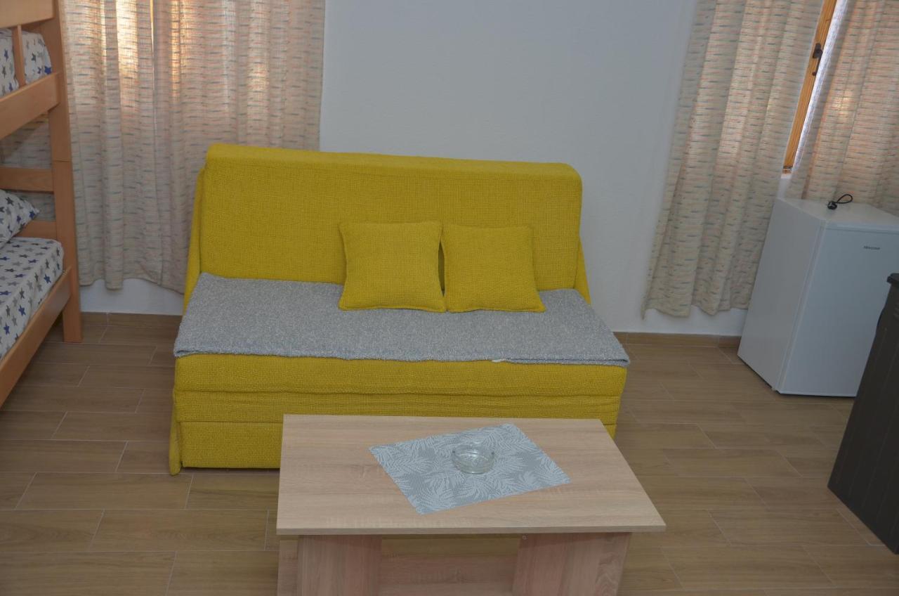 Vikendica Ceperkovic #3 Villa โคเปานิก ภายนอก รูปภาพ