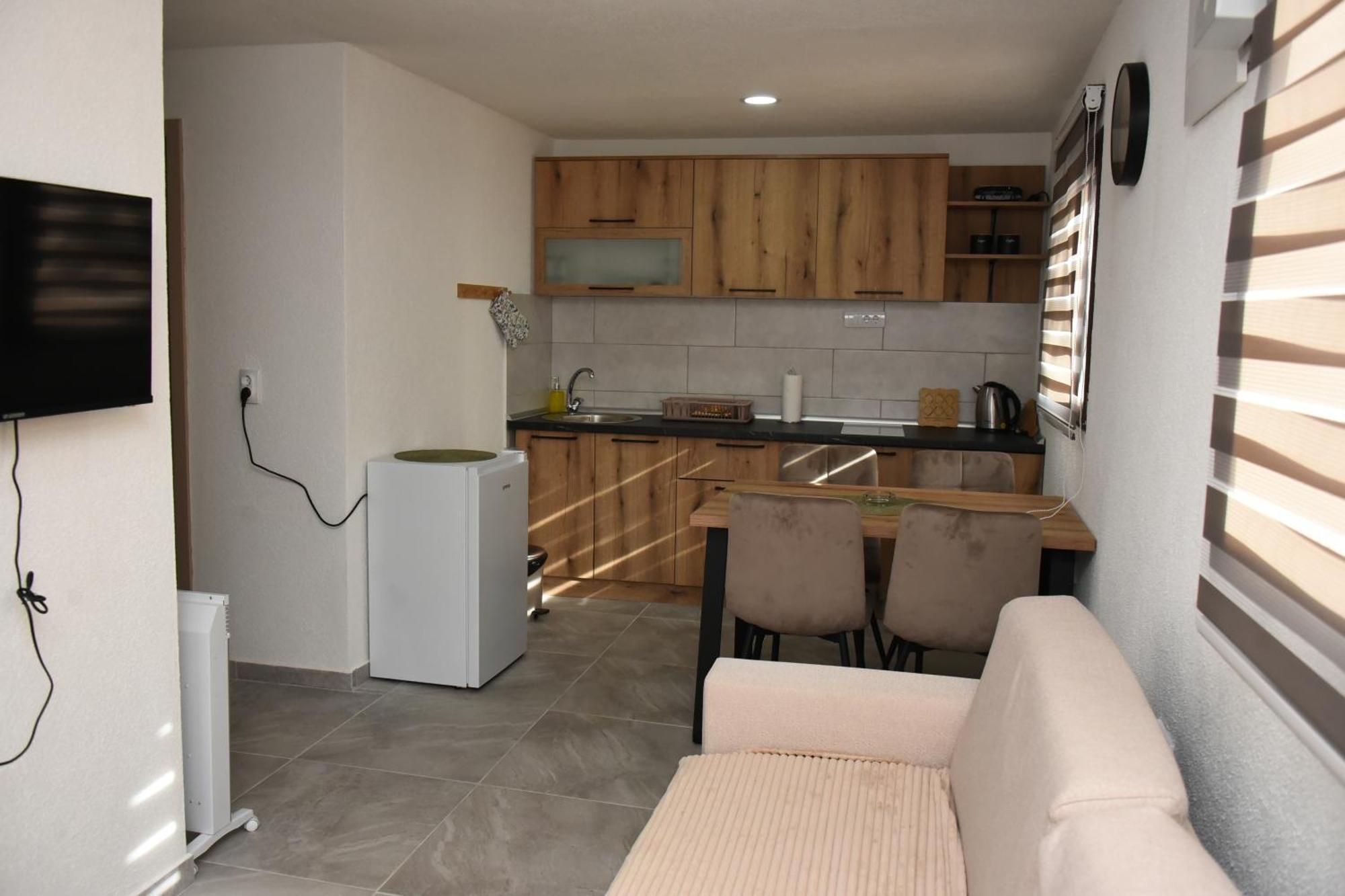 Vikendica Ceperkovic #3 Villa โคเปานิก ภายนอก รูปภาพ